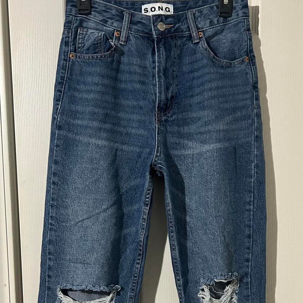 Song high rise distressed mom